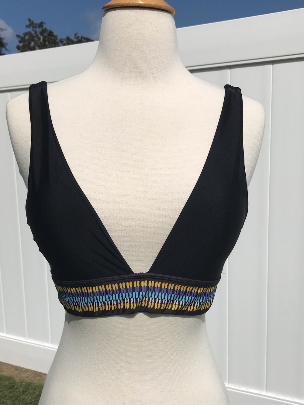 SHEIN Black V-Neck Bikini Top with Multicolor Embroidered Band Size Medium